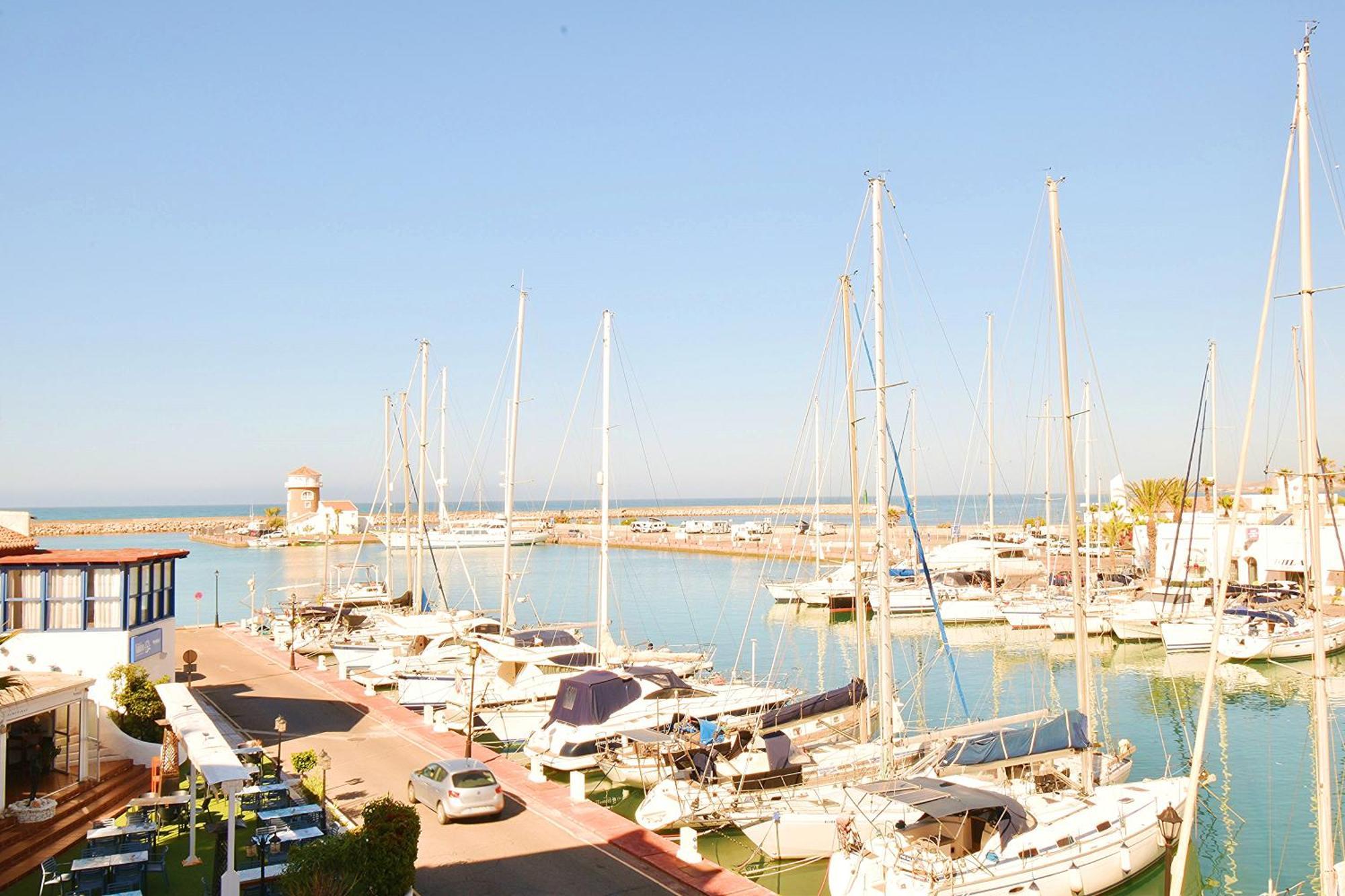 Expoholidays - Galeon Puerto Deportivo 알메리마르 외부 사진